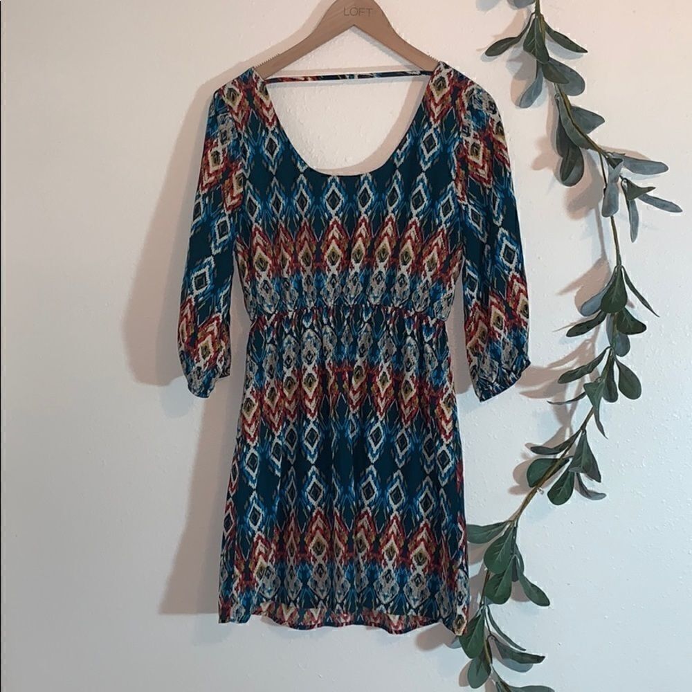 Patterned 3/4 Sleeve Dress Size: Small - Picture 3 of 6
